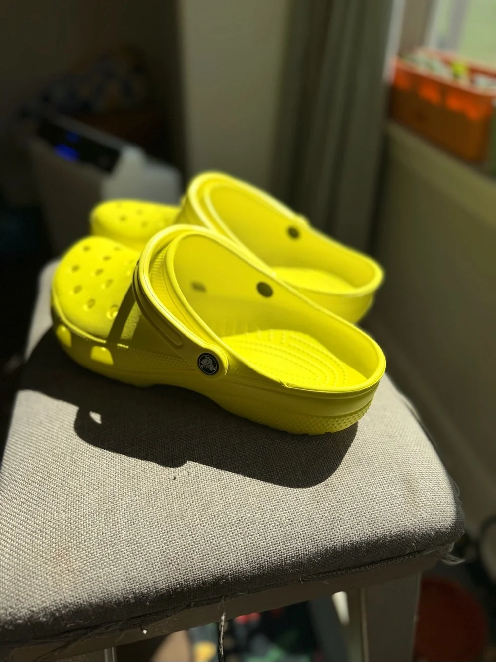 CROCS Classic Clog in Bright Yellow